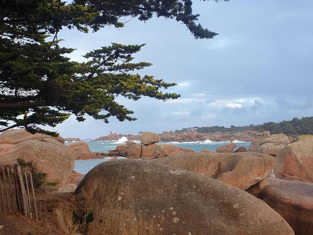 Maison Neuve Au Calme Pleumeur-Bodou Esterno foto
